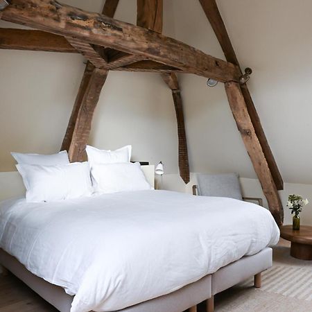 Hotel Les Pres Saint-Hilaire-le-Chatel Esterno foto