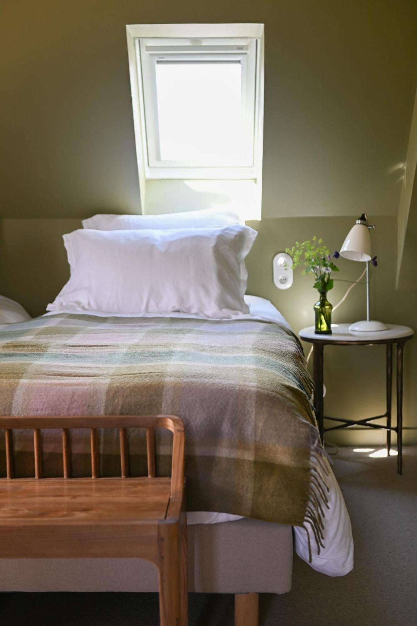 Hotel Les Pres Saint-Hilaire-le-Chatel Esterno foto