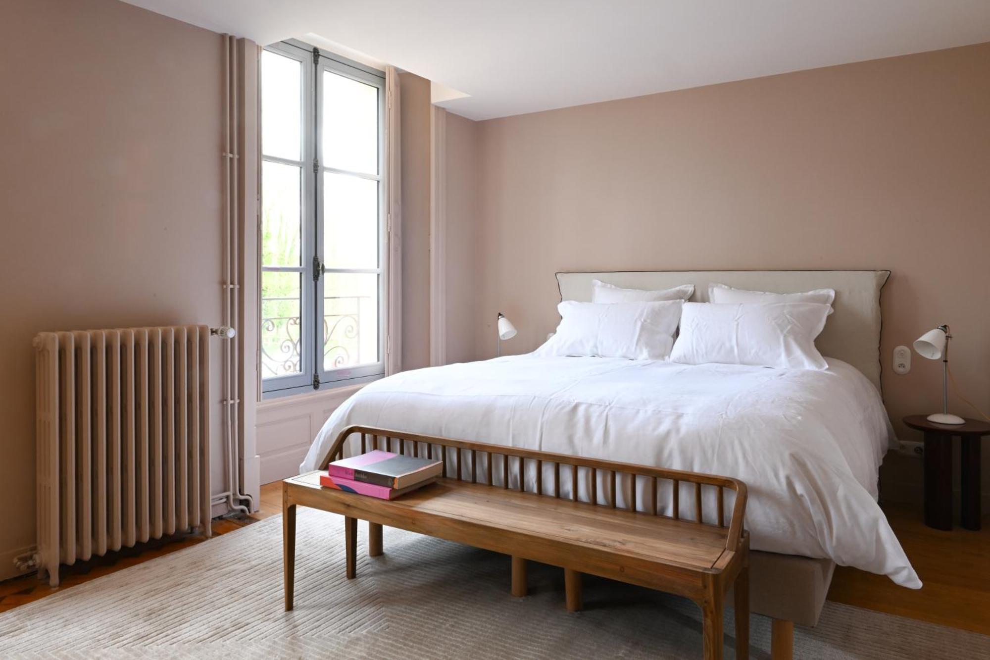 Hotel Les Pres Saint-Hilaire-le-Chatel Esterno foto