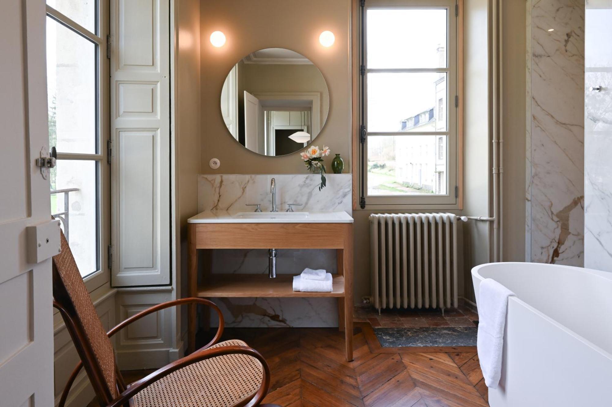 Hotel Les Pres Saint-Hilaire-le-Chatel Esterno foto